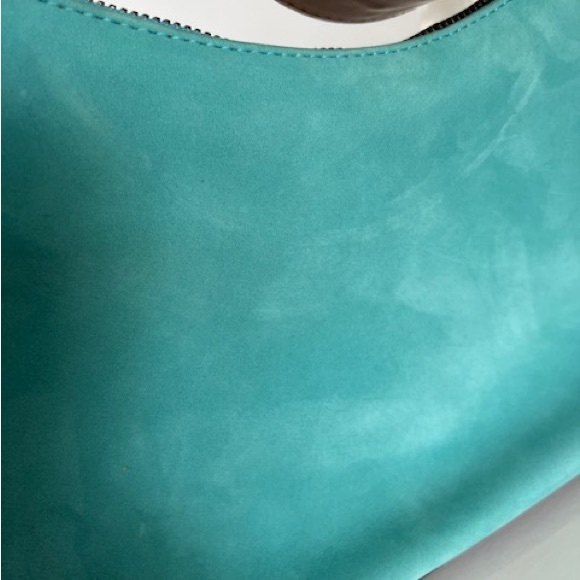 COPY - Stunning Suede and Leather Oscar De La Renta Hobo Bag - Picture 6 of 10
